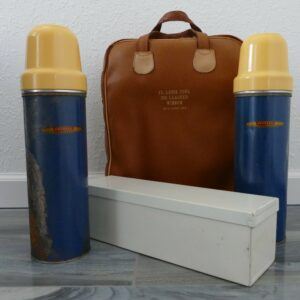 Landers, Frary & Clark Universal Thermos Picnic Set