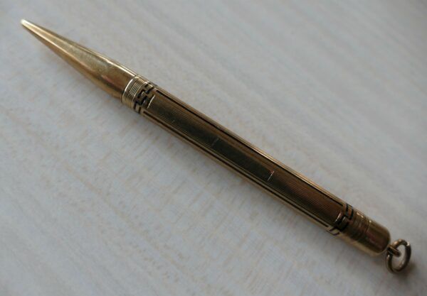 Vintage 14K Gold Chatelaine Twist Pencil