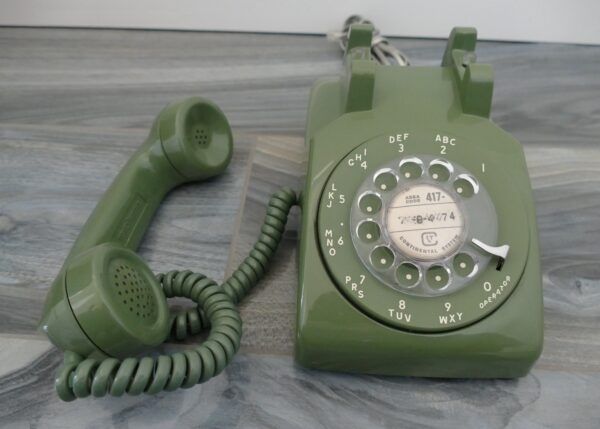 Stromberg-Carlson Rotary Dial Desk Telephone in Tested & Working Condition - Image 2