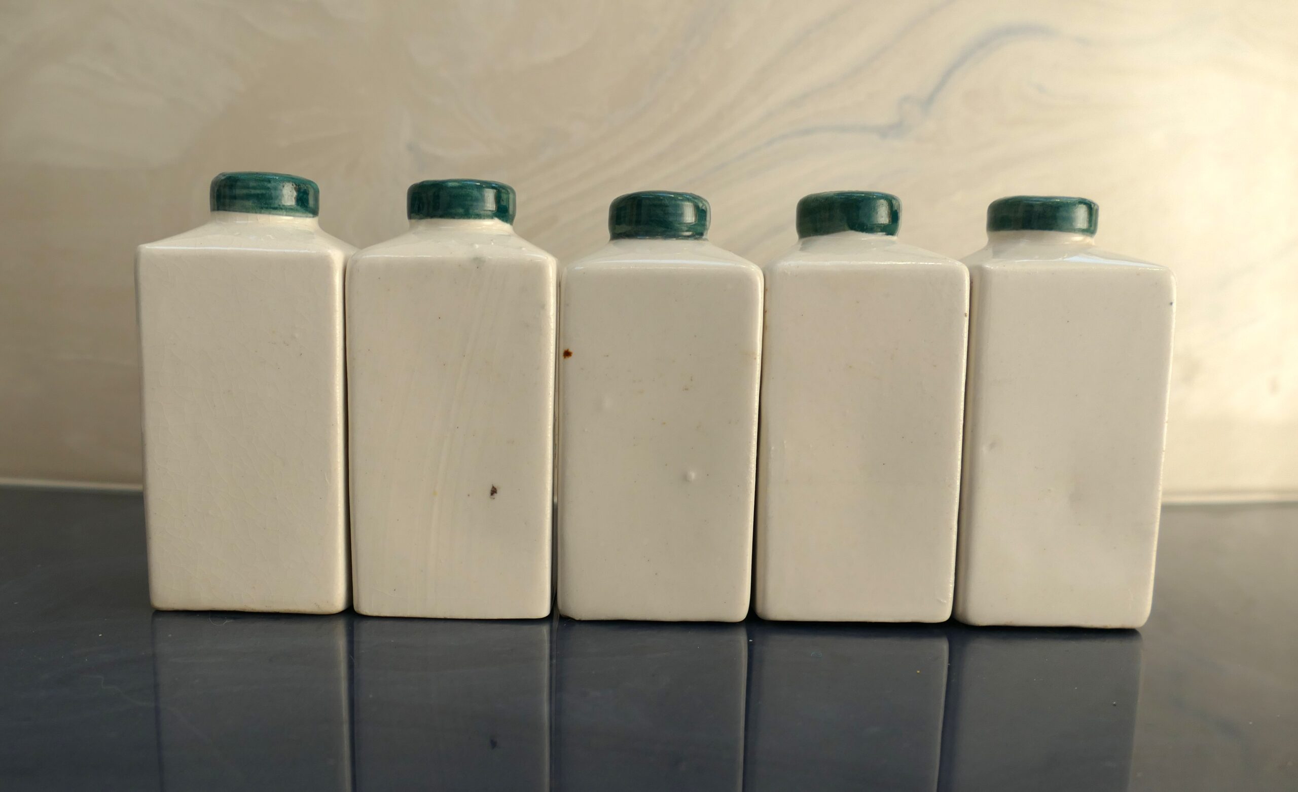 Set of 5 Hand-Painted Vintage Rooster Spice Shakers/Japan - Image 3